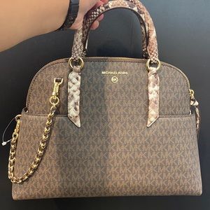 *NWT* MICHAEL KORS HUDSON SATCHEL SNAKE MONOGRAM